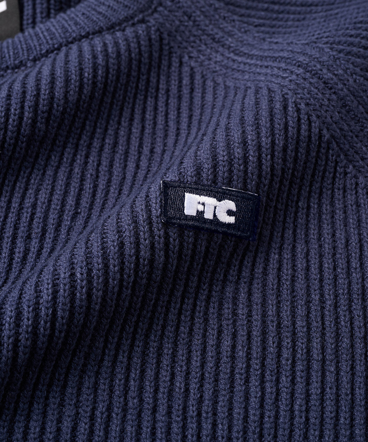 FTC RAGLAN KNIT SWEATER